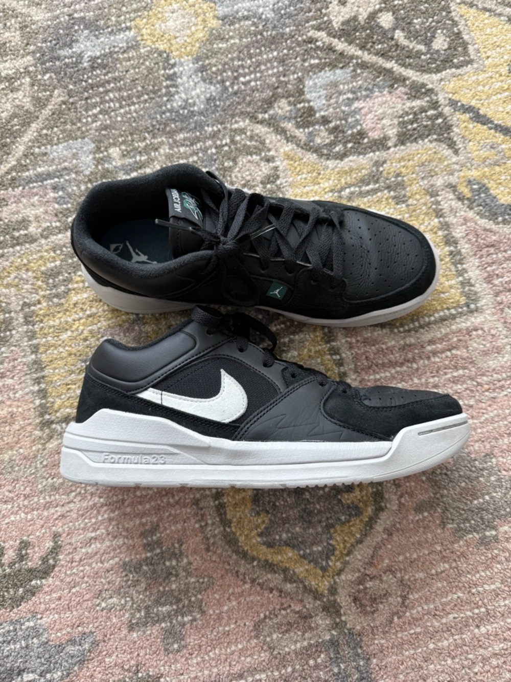 Nike Mens Black and White Jordan Stadium 90 Size 7